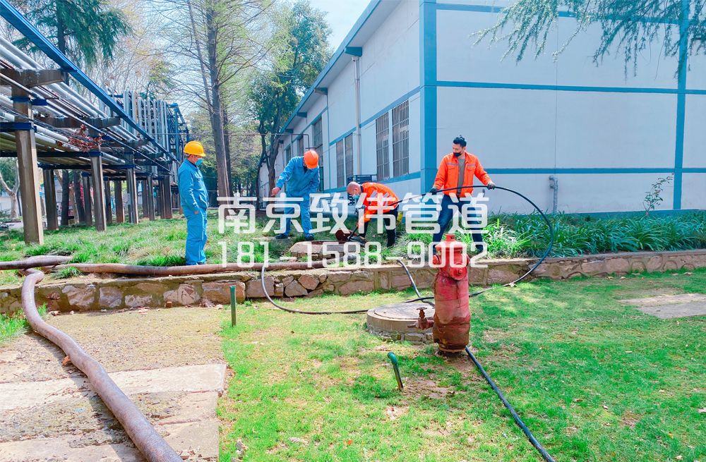 360莲花嘉园石化工厂管道清洗